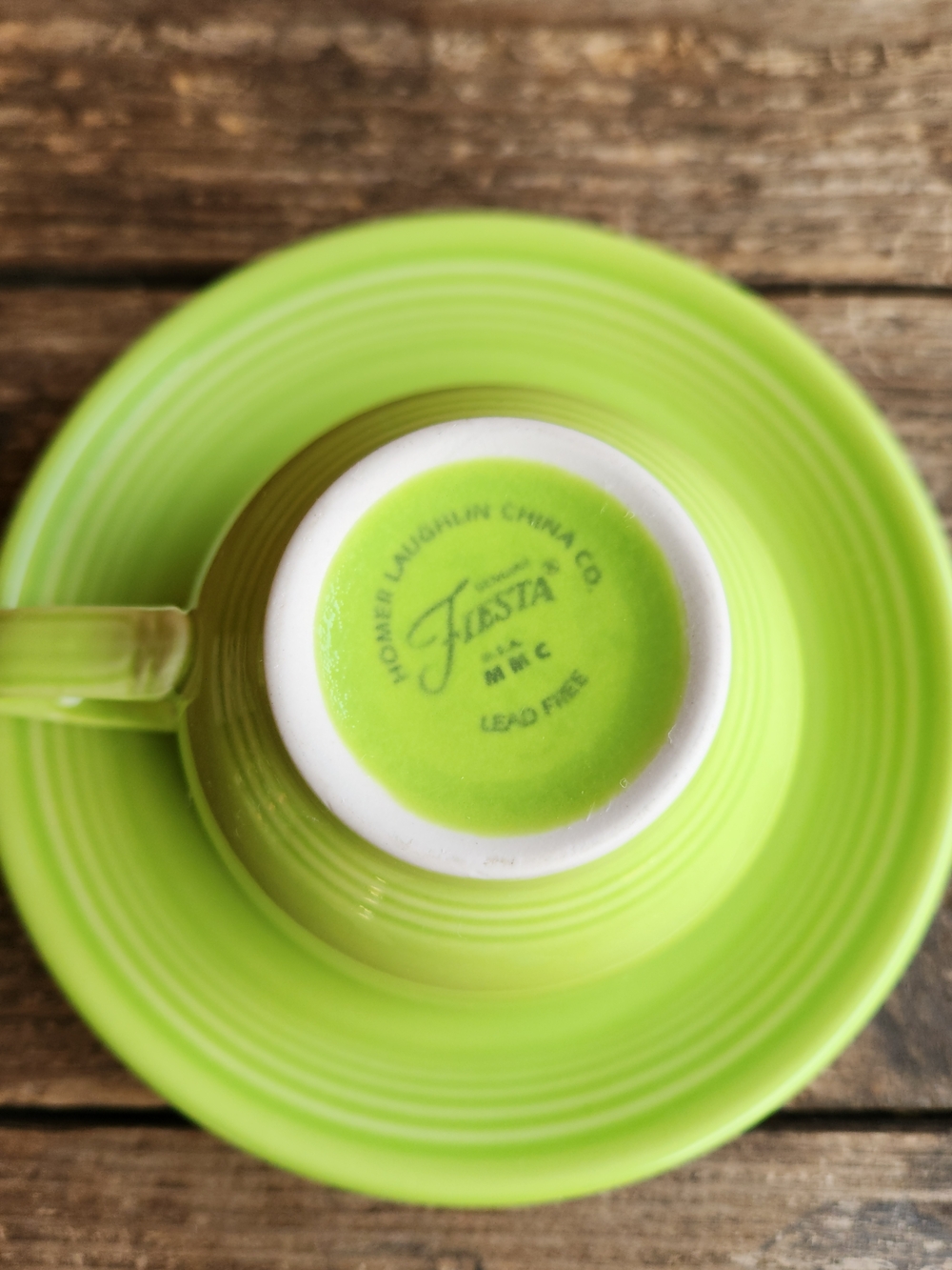 Fiesta Lime Green Ceramic Teacup & Saucer - Picture 2 of 5